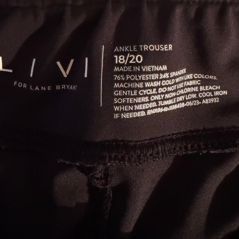 LIVI Black Ankle Trousers